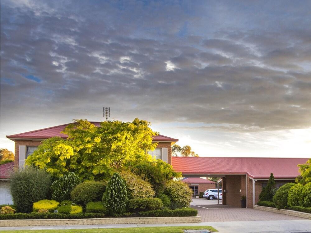 Colonial Motor Inn Bairnsdale Golden Chain Property 외부 사진