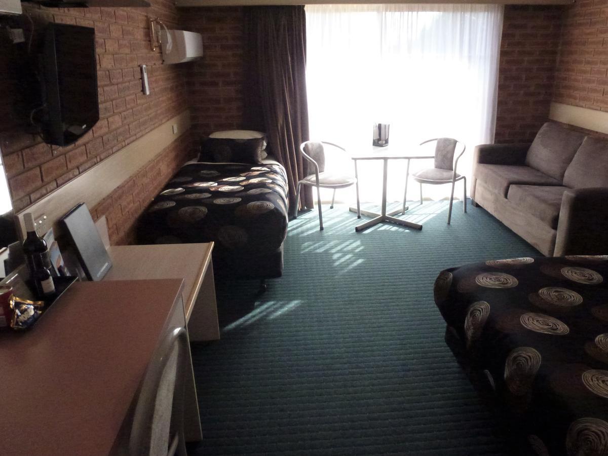 Colonial Motor Inn Bairnsdale Golden Chain Property 외부 사진