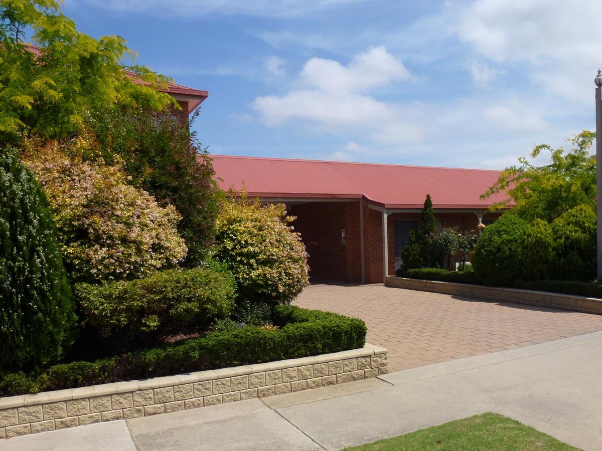 Colonial Motor Inn Bairnsdale Golden Chain Property 외부 사진