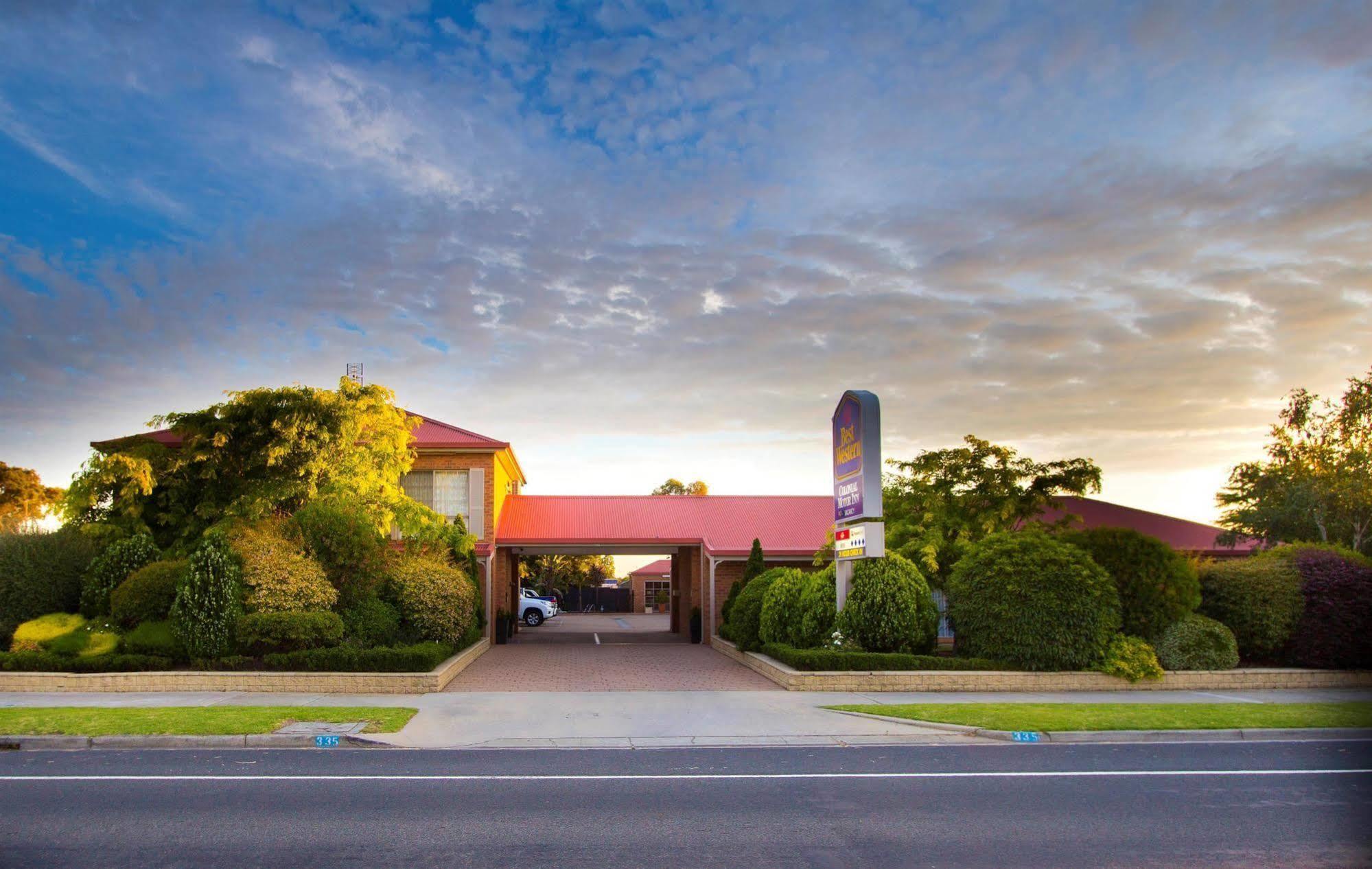 Colonial Motor Inn Bairnsdale Golden Chain Property 외부 사진