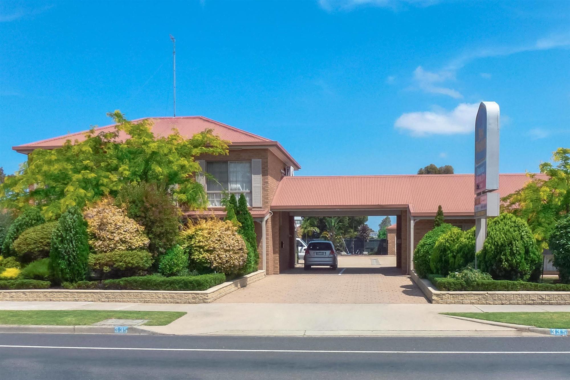 Colonial Motor Inn Bairnsdale Golden Chain Property 외부 사진