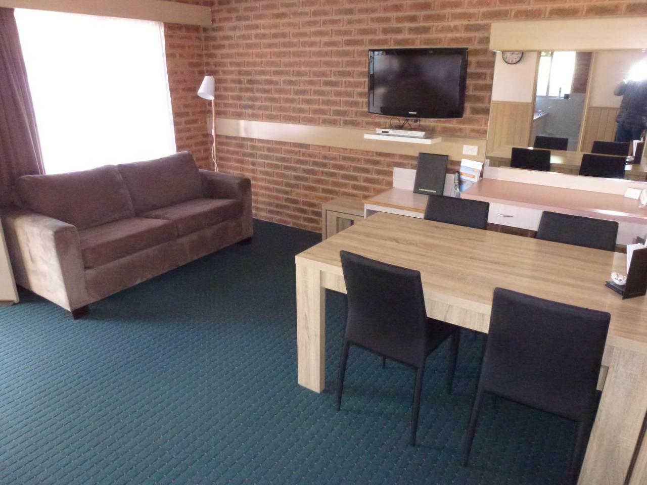 Colonial Motor Inn Bairnsdale Golden Chain Property 외부 사진