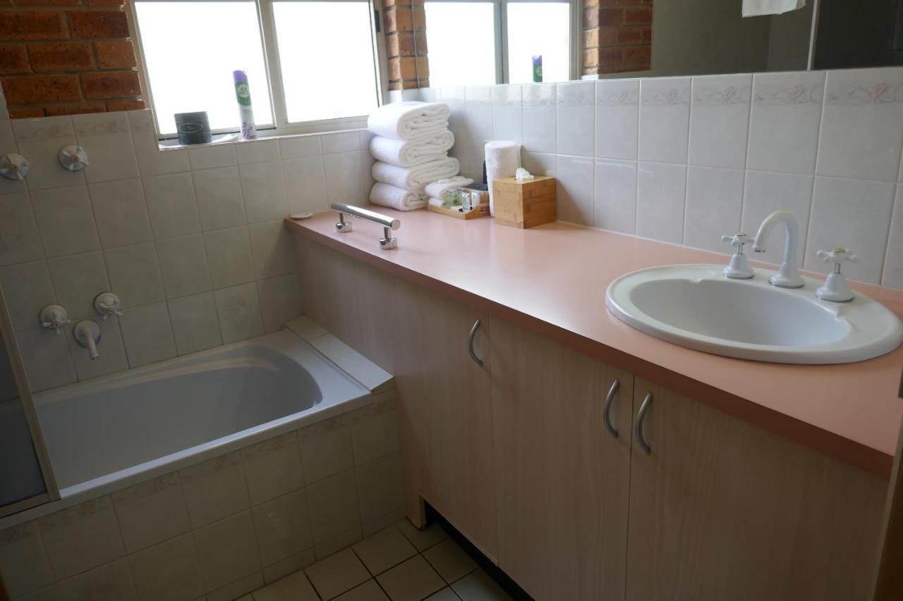 Colonial Motor Inn Bairnsdale Golden Chain Property 외부 사진